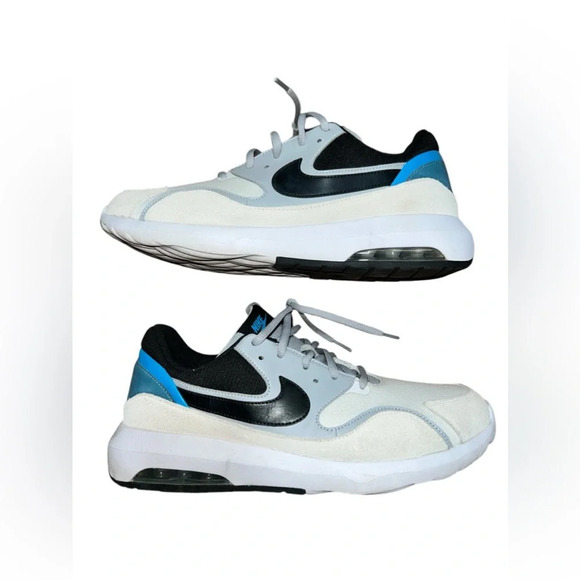 NIKE Air Max Nostalgic Sneaker - Picture 1 of 10